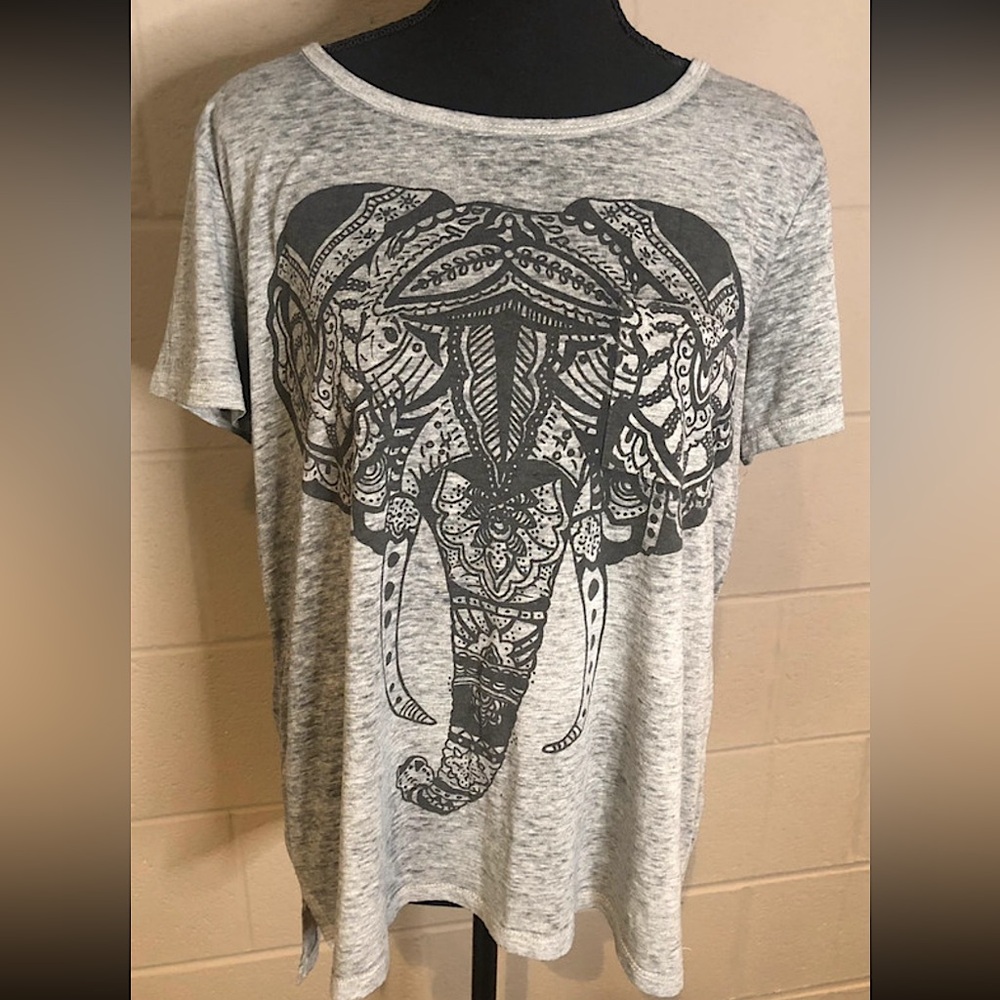 Elephant print t shirt